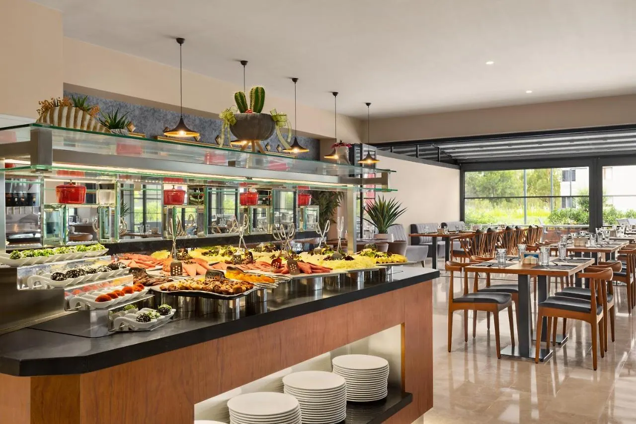 Ramada By Wyndham Izmir Aliaga Hotel