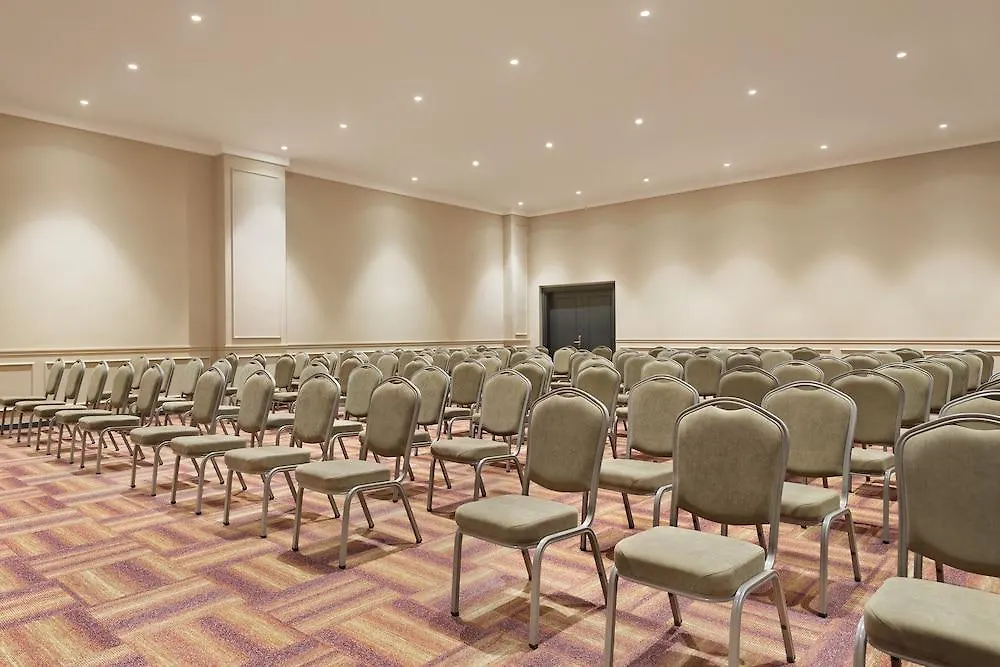 Ramada By Wyndham Izmir Aliaga Hotel