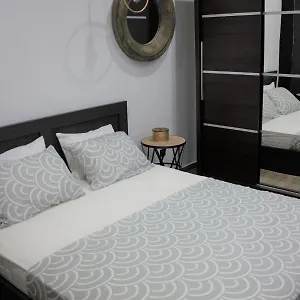 https://apt-zen-luxury-living.hotelschalkidiki.net